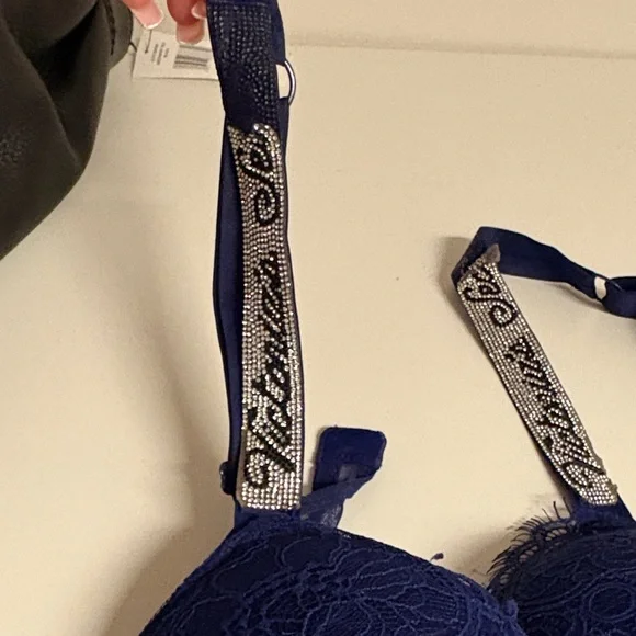 Victoria secret lace bombshell shine strap push up bra - Picture 8 of 8